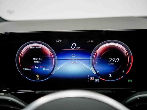 Used 2022 Mercedes-Benz GLA 250 image 25