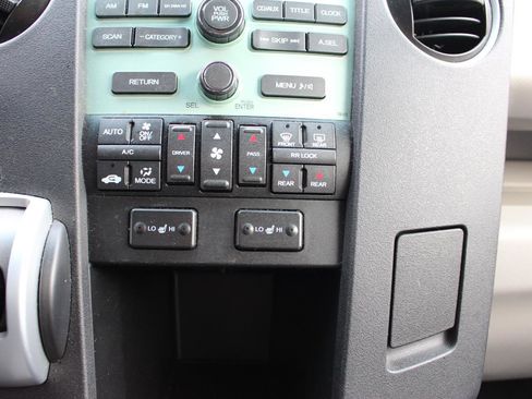 Used 2011 Honda Pilot EX-L image 24