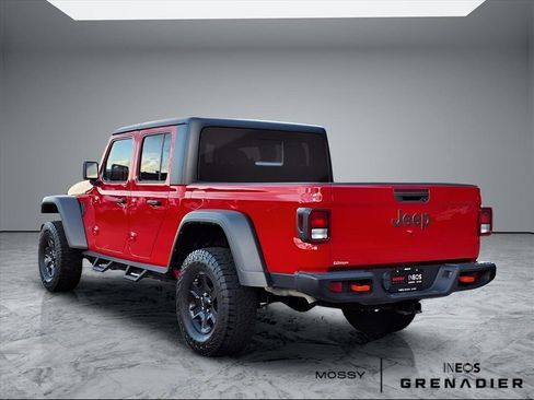 Used 2022 Jeep Gladiator Mojave w/ Trailer Tow Package image 3