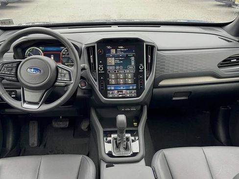 Used 2025 Subaru Forester Limited w/ Popular Package AWD/4WD image 11