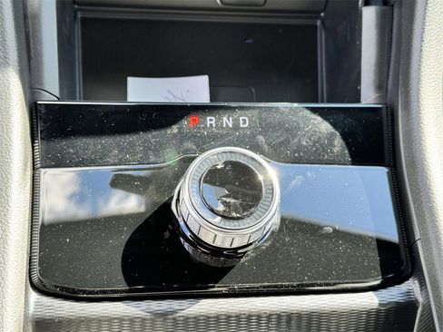 New 2025 Jeep Grand Cherokee Altitude image 22