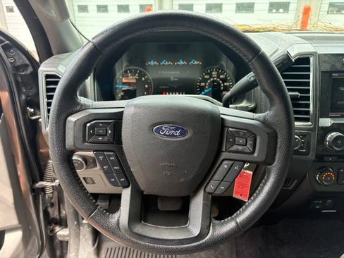 Used 2015 Ford F150 XLT w/ Equipment Group 302A Luxury AWD/4WD image 10