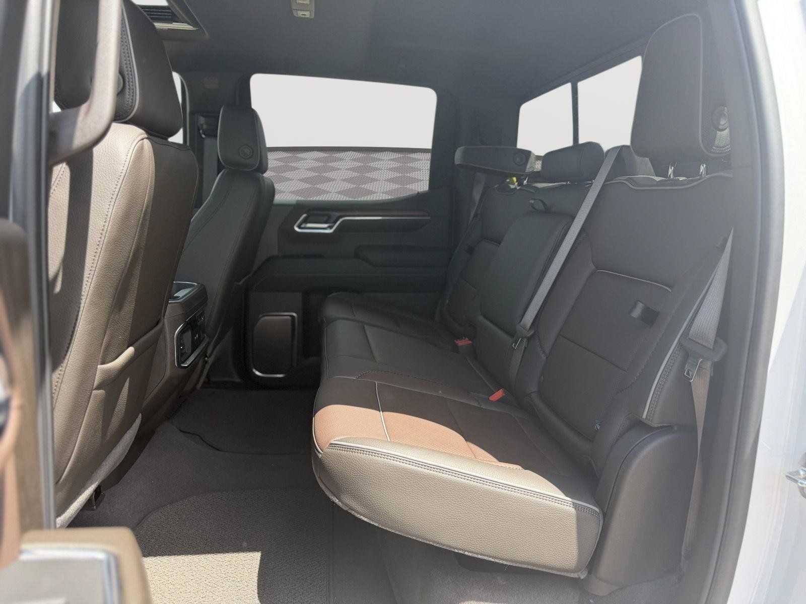 Used 2024 GMC Sierra 1500 Denali w/ Denali Reserve Package AWD/4WD image 23