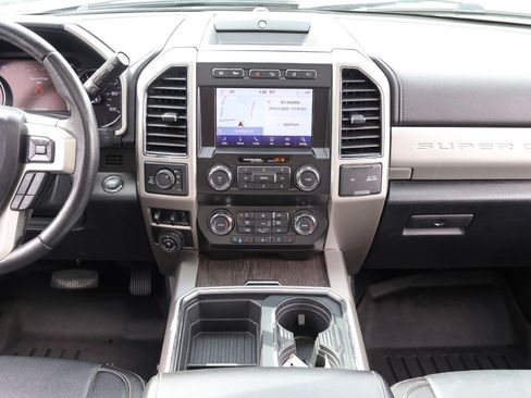 Used 2021 Ford F350 Lariat w/ Lariat Ultimate Package AWD/4WD image 17