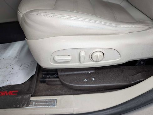 Used 2019 GMC Acadia Denali w/ Technology Package image 40