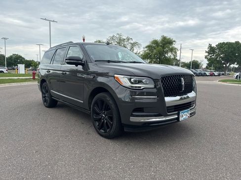 Used 2023 Lincoln Navigator Black Label AWD/4WD image 1