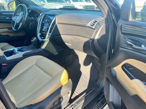 Used 2014 Cadillac SRX Luxury w/ Driver Awareness Package image 19