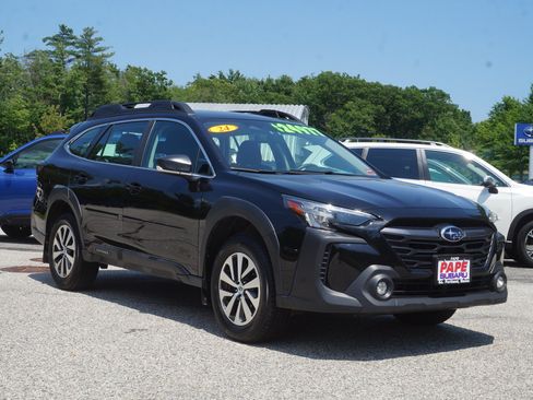 Used 2024 Subaru Outback AWD/4WD image 3