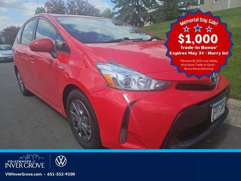 Used 2017 Toyota Prius V Four FWD image 1