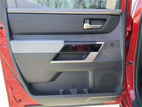 Used 2023 Toyota Tundra Limited image 15