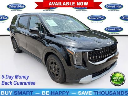 Used 2025 Kia Carnival