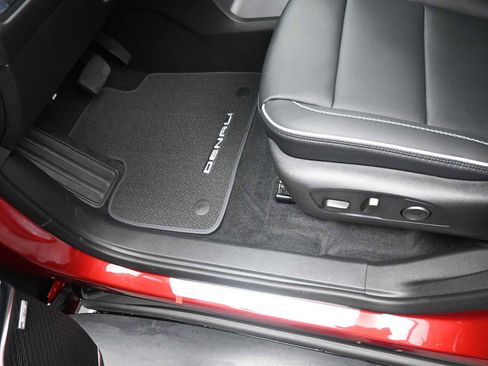 New 2026 GMC Acadia Denali w/ Super Cruise Package image 26