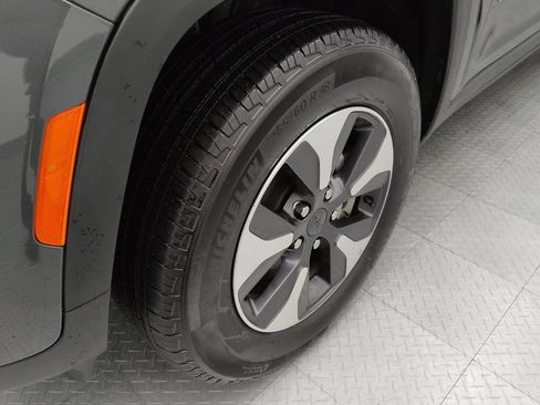 Used 2024 Jeep Grand Cherokee Limited 4xe image 31