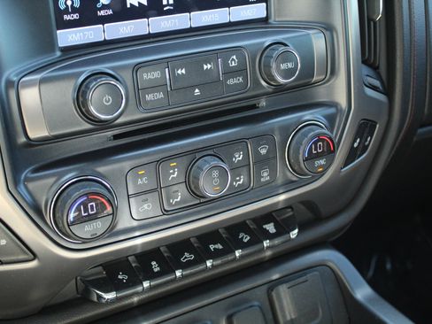 Used 2019 GMC Sierra 3500 SLT image 36