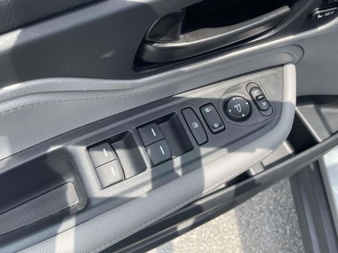Used 2023 Honda Odyssey EX-L image 18