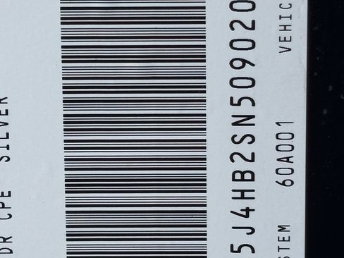 Used 2025 Mercedes-Benz CLA 250 4MATIC image 30