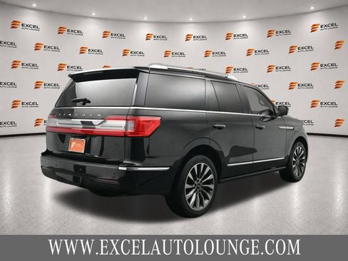 Used 2020 Lincoln Navigator Reserve w/ Luxury Package RWD image 5