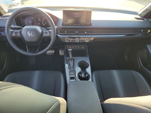 Used 2023 Honda Civic Sport image 11