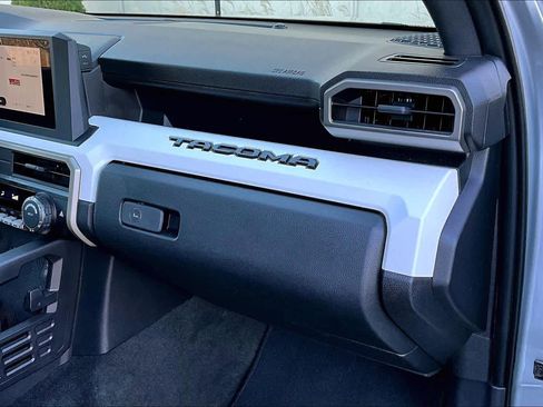 Used 2024 Toyota Tacoma TRD Off-Road image 18