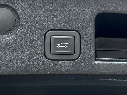 Used 2026 GMC Terrain Elevation w/ Elevation Premium Package FWD image 13