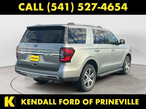 Used 2024 Ford Expedition Limited image 5