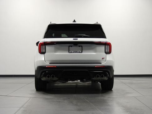 Used 2025 Ford Explorer ST AWD/4WD image 5