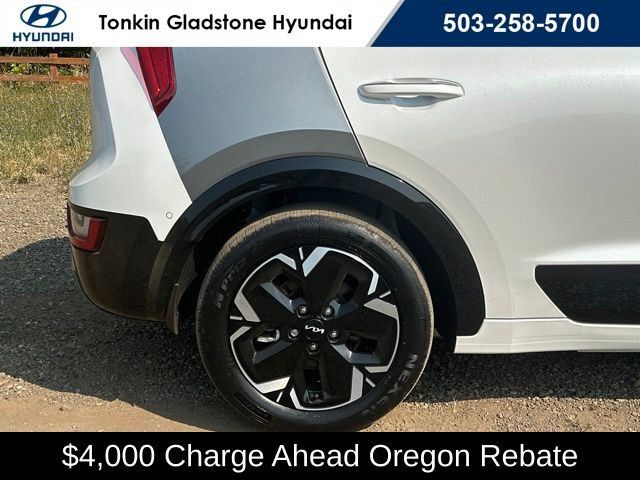 Used 2023 Kia Niro Wave FWD image 31