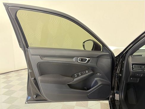 Used 2025 Honda Civic Sport image 10