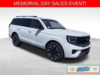 Used 2025 Ford Expedition Platinum w/ Driver's Package AWD/4WD video 1