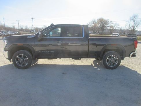 New 2026 GMC Sierra 2500 SLE w/ SLE Value Package; image 10