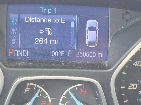 Used 2013 Ford Focus SE w/ SE Winter Pkg FWD image 9