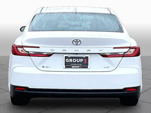 Used 2025 Toyota Camry LE FWD image 4