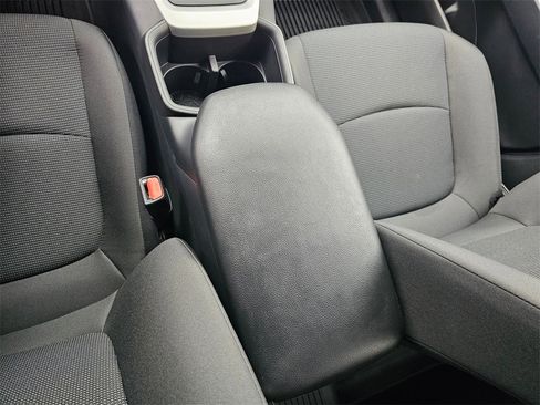 Used 2025 Toyota RAV4 LE image 27