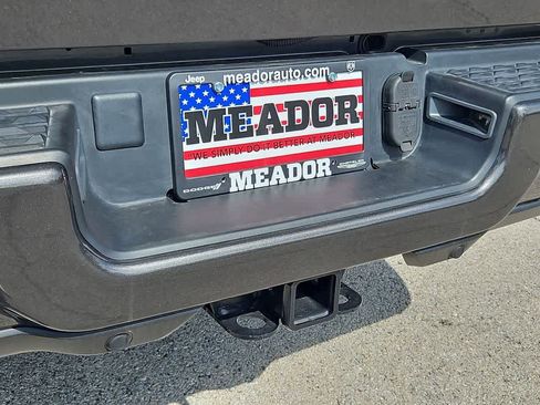 Used 2024 RAM 2500 Laramie AWD/4WD image 36