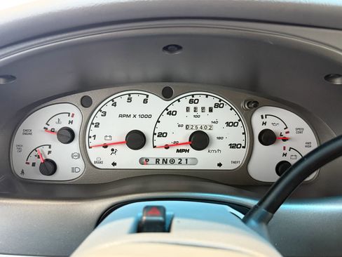 Used 2003 Ford Explorer Sport Trac XLT image 60