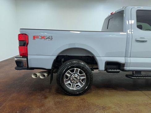 Used 2024 Ford F250 Lariat w/ FX4 Off-Road Package image 34