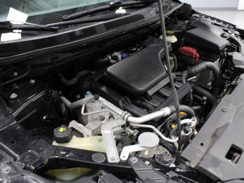 Certified 2022 Nissan Rogue Sport SV AWD/4WD image 14
