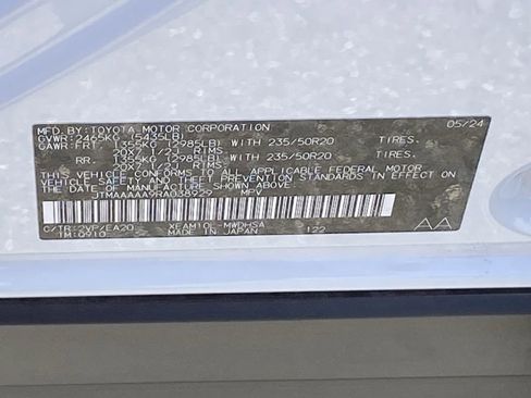Certified 2024 Toyota bZ4X FWD image 36