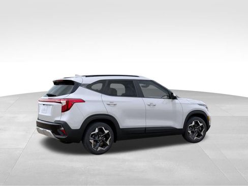 Certified 2025 Kia Seltos S image 6