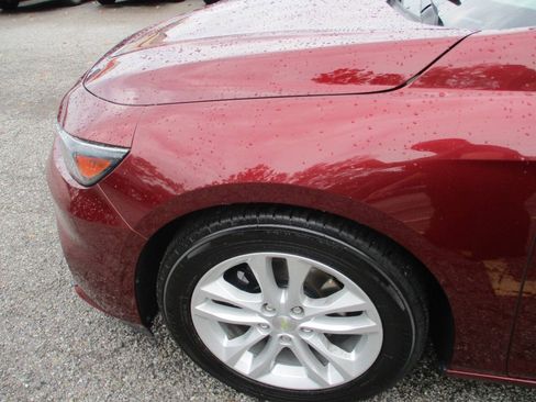 Used 2016 Chevrolet Malibu LT FWD image 13