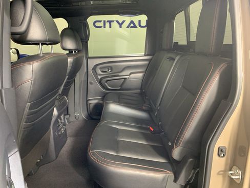 Used 2021 Nissan Titan PRO-4X w/ Pro-4x Convenience Package AWD/4WD image 31