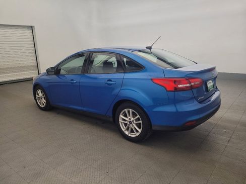 Used 2016 Ford Focus SE FWD image 3