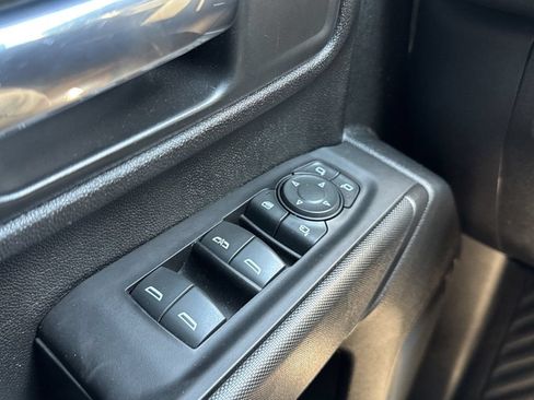 Used 2022 Chevrolet Silverado 2500 Custom w/ Custom Value Package AWD/4WD image 29