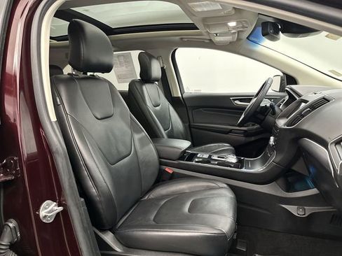 Used 2019 Ford Edge Titanium w/ Cold Weather Package AWD/4WD image 29
