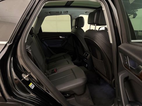 Used 2019 Audi Q5 2.0T Premium Plus w/ Premium Plus Package AWD/4WD image 32