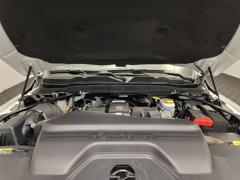 Used 2022 RAM 3500 Limited AWD/4WD image 32