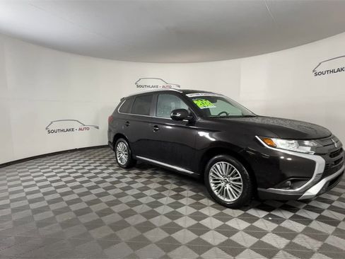 Used 2021 Mitsubishi Outlander SEL image 2