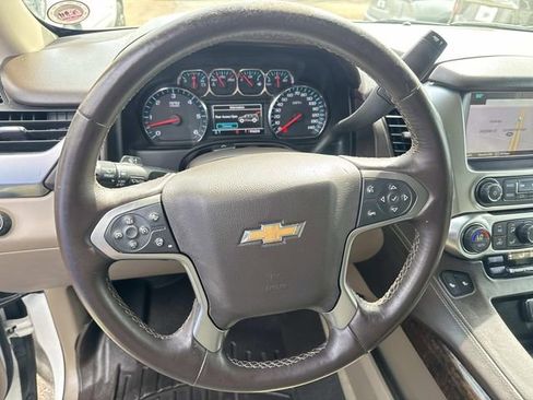 Used 2016 Chevrolet Suburban LT w/ Luxury Package image 27