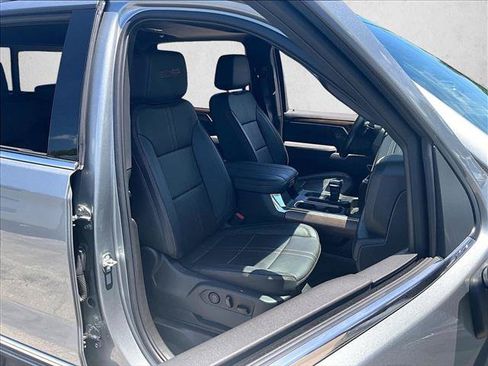 Used 2026 Chevrolet Silverado 1500 High Country AWD/4WD image 9