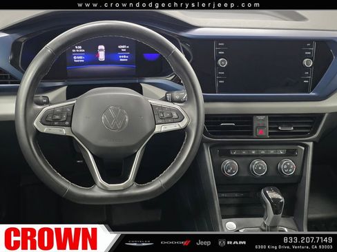 Used 2022 Volkswagen Taos SE FWD image 15